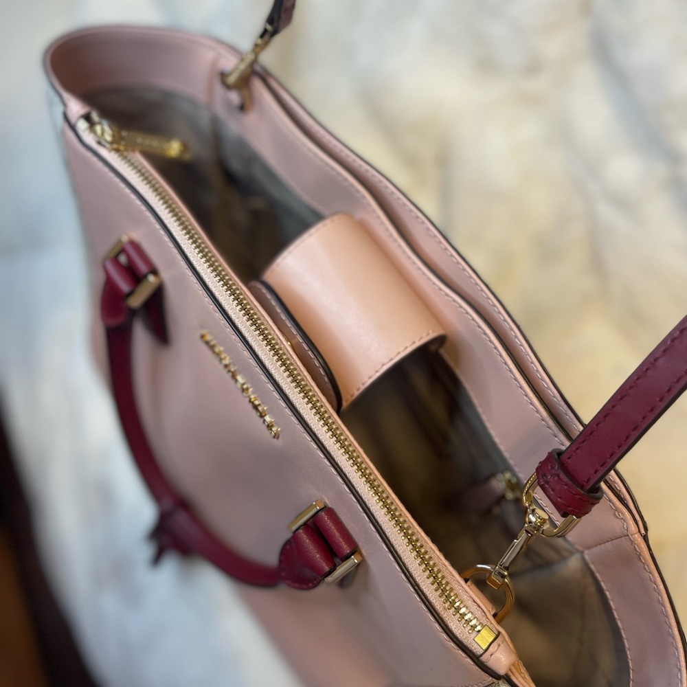 Michael Kors handbag - Picture 10 of 10